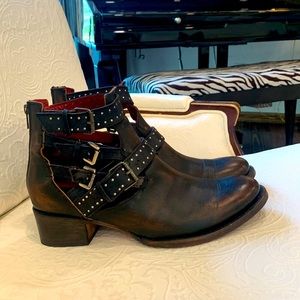 Freebird Belgium size 12, black leather